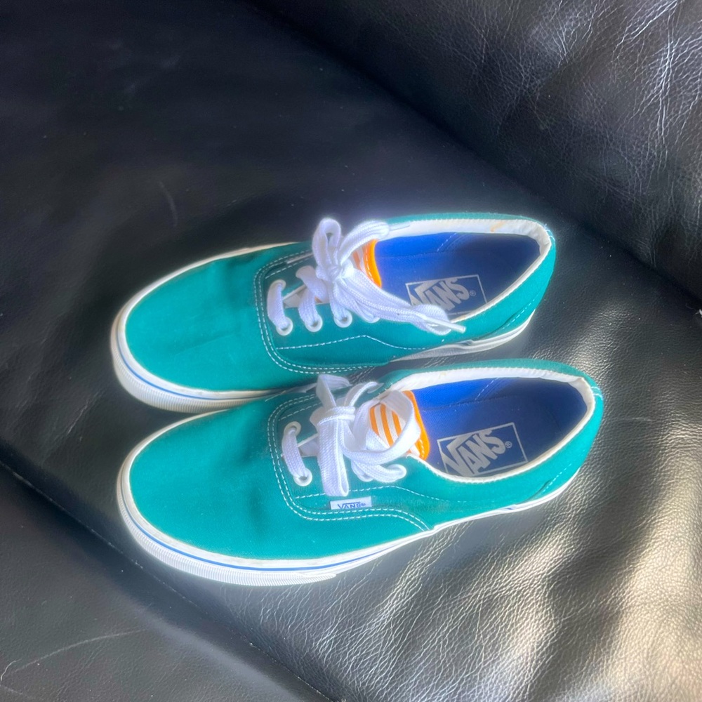 Vans women’s size 7 1/2 retro vintage got from urban outfitters